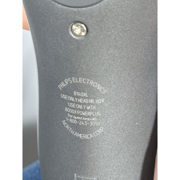 Philips Norelco HQ9 Men's Shaver 8150XL Rechargeable Case Charger Clean Tested - Picture 4 of 8